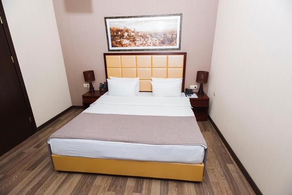 Отель Hotel Orion Old Town Тбилиси-5
