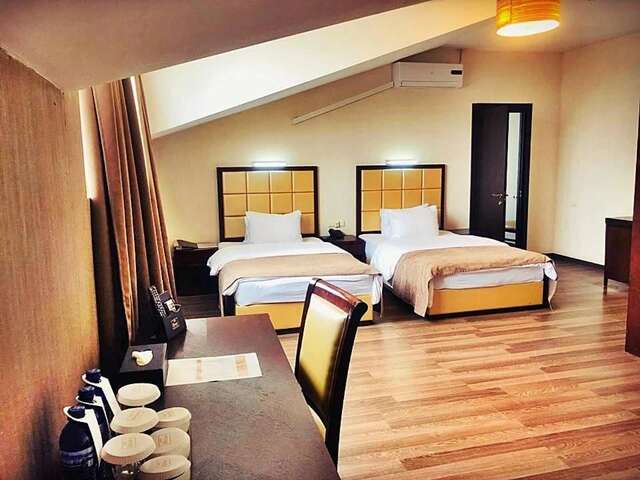 Отель Hotel Orion Old Town Тбилиси-12