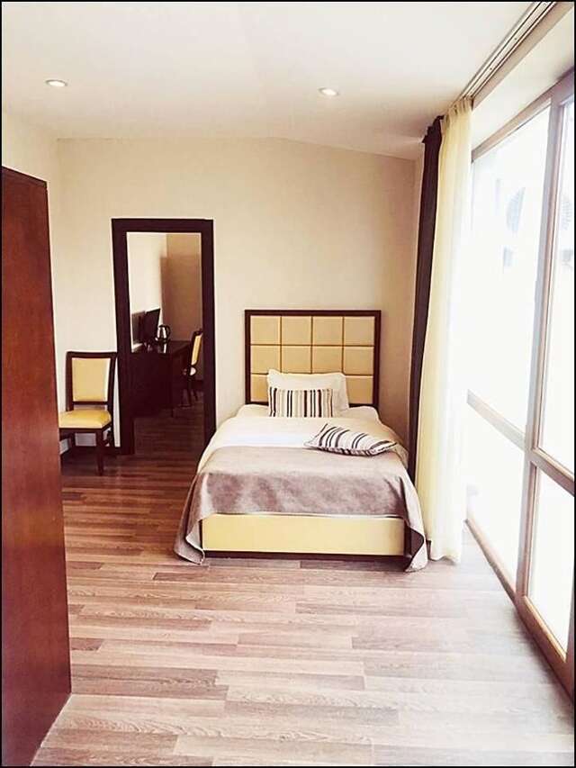 Отель Hotel Orion Old Town Тбилиси-13